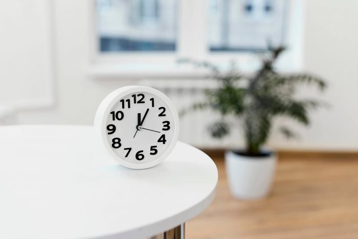 clock table